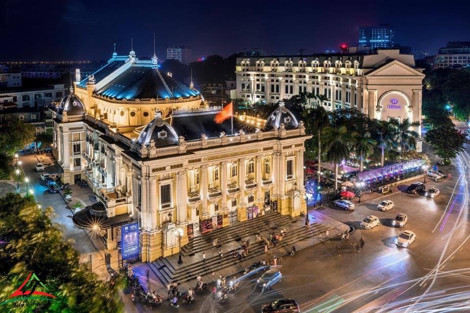 ho-chi-minh-city-theater.jpg