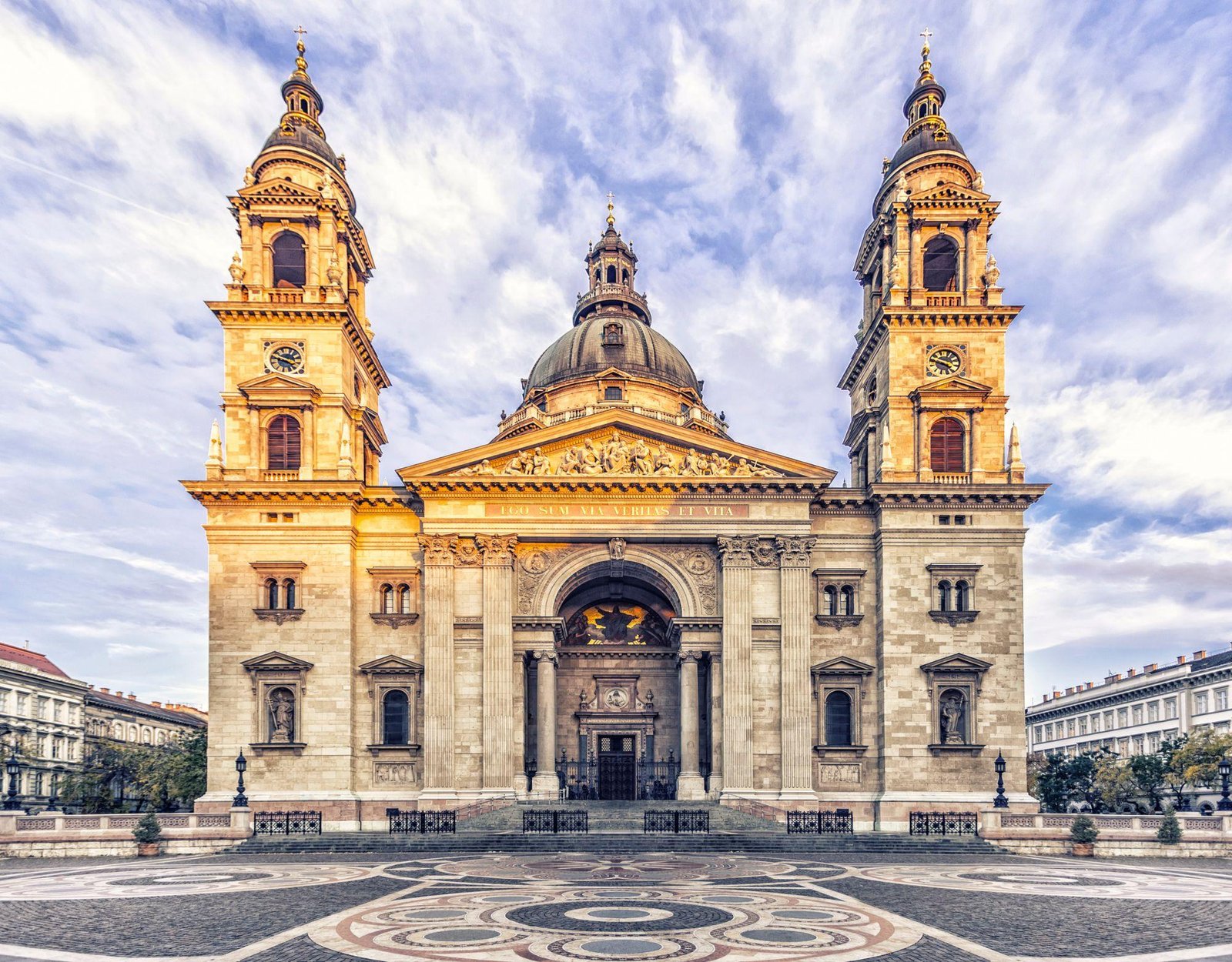 st-stephens-basilica.jpg