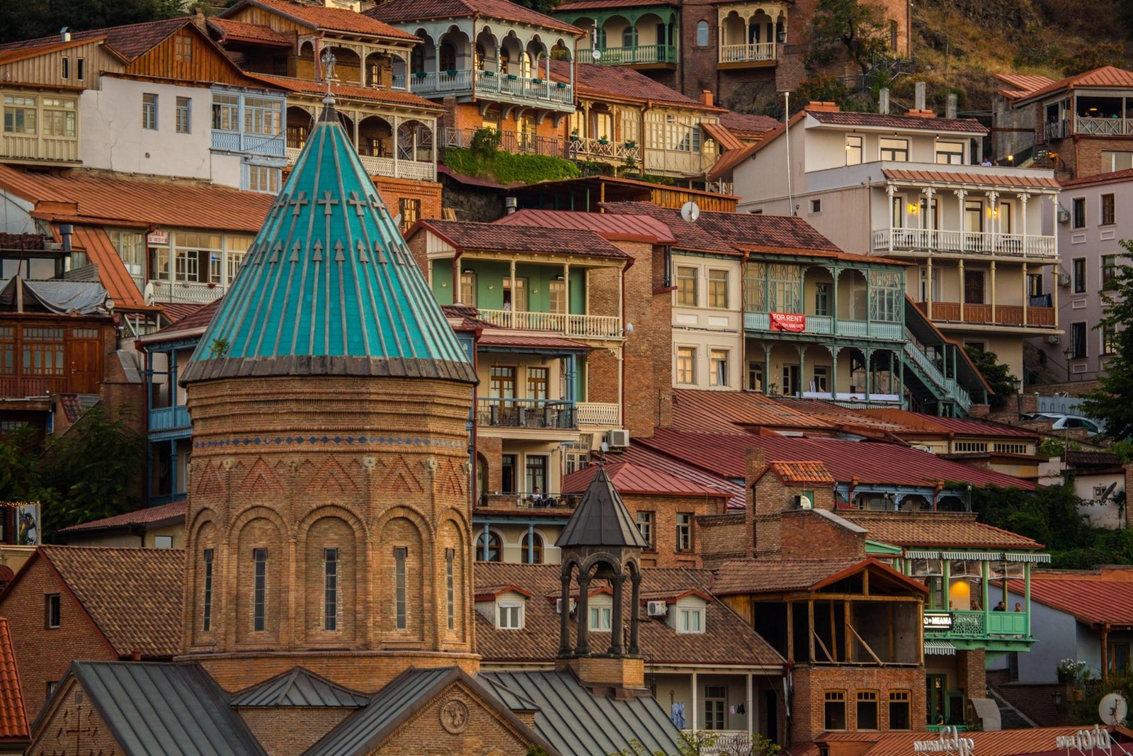 tbilisi-city-guide-roofs.jpg